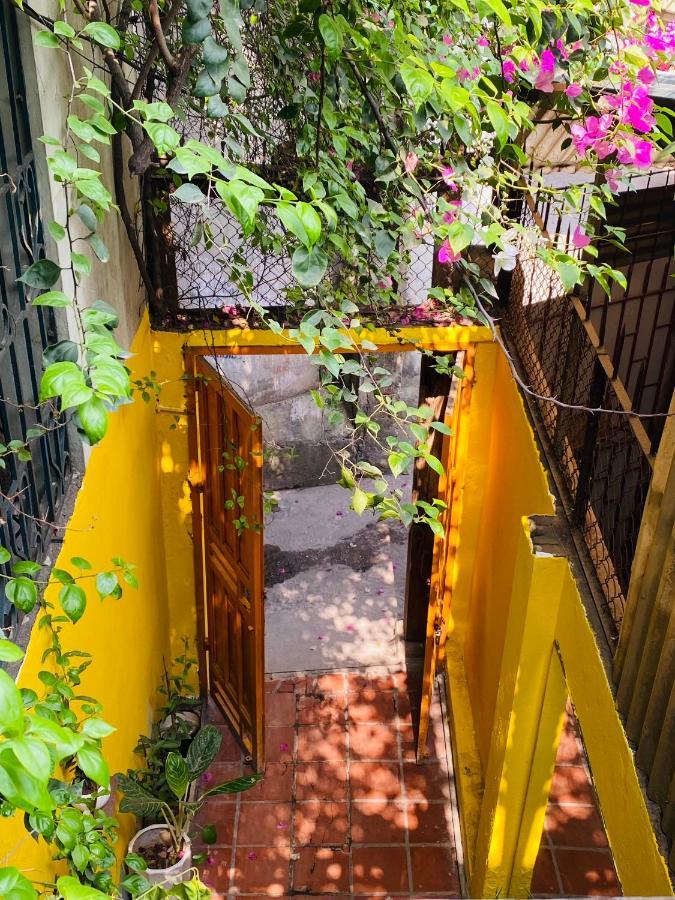 Chu Nhat Cafe & Homestay - 12 Ngo 41 Duong Lang - Co So 1 Hanoi Exterior photo