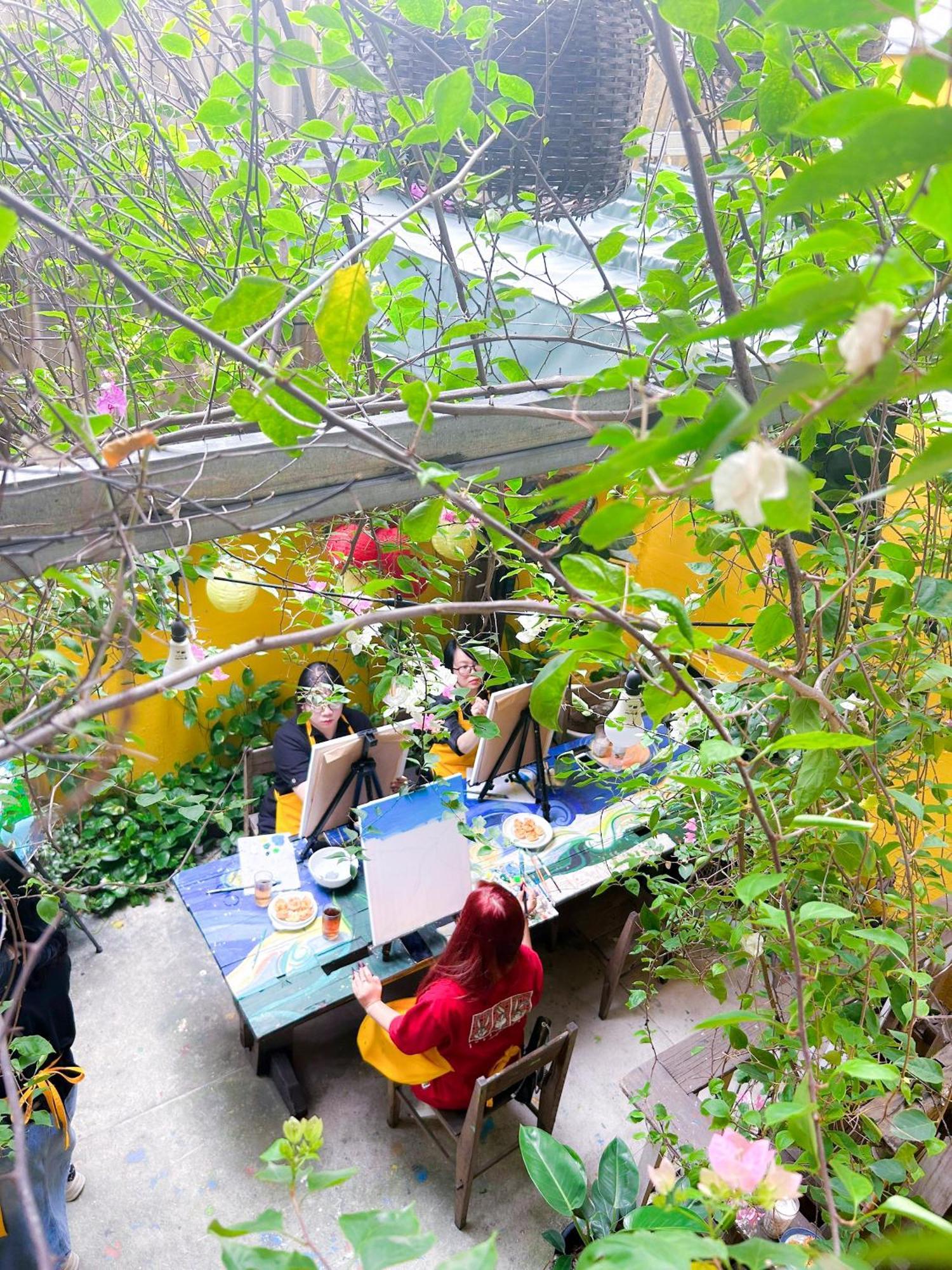 Chu Nhat Cafe & Homestay - 12 Ngo 41 Duong Lang - Co So 1 Hanoi Exterior photo